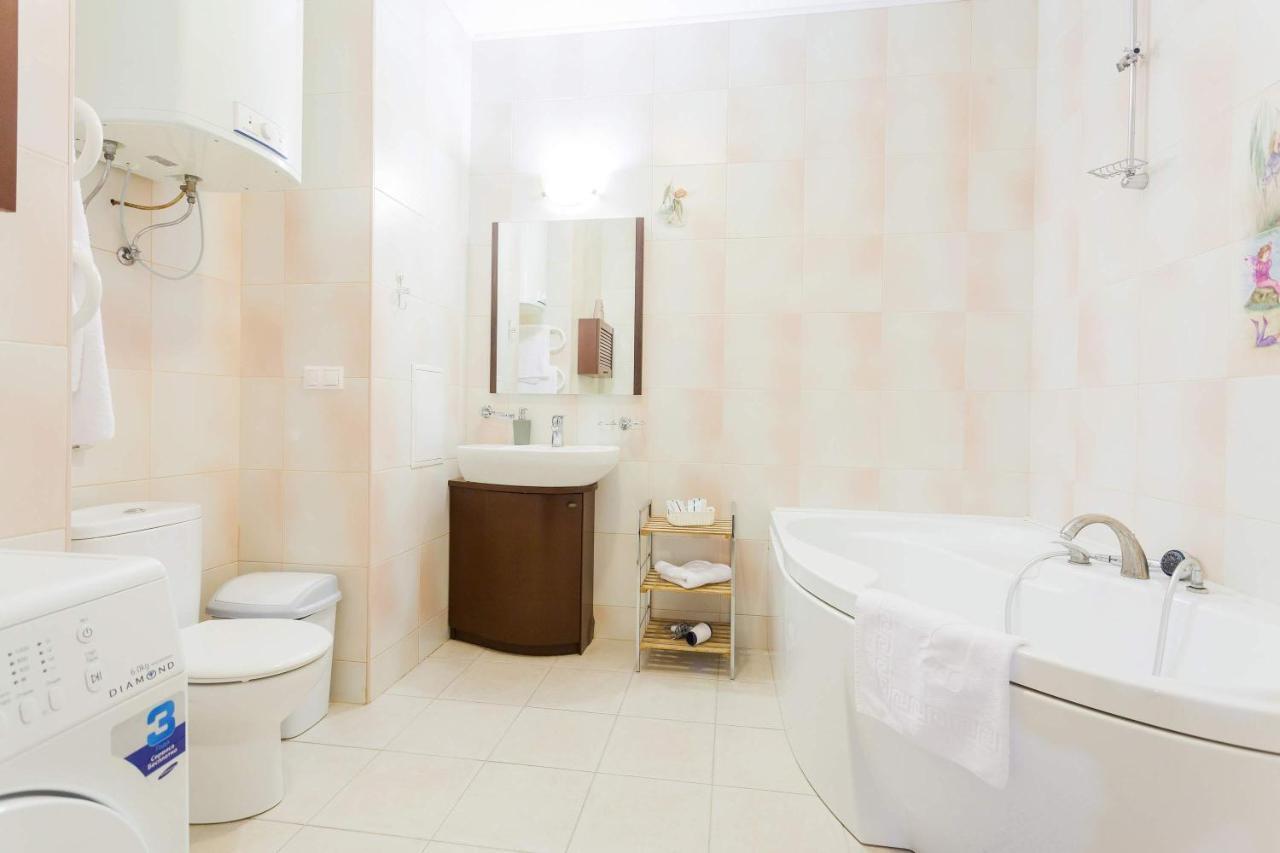 Navit Apartments With Breakfast, Near The Railway Station, The City Center, The Park Kijów Zewnętrze zdjęcie