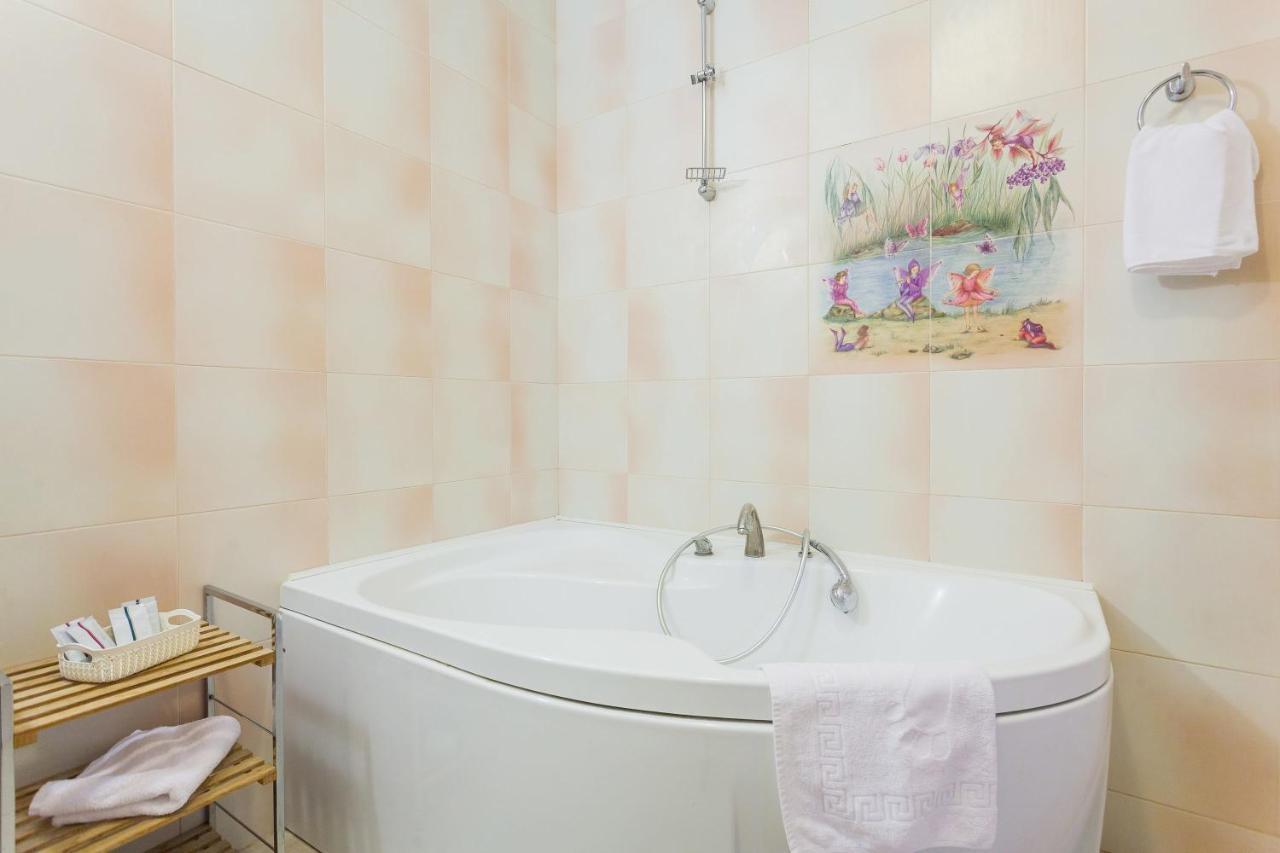 Navit Apartments With Breakfast, Near The Railway Station, The City Center, The Park Kijów Zewnętrze zdjęcie